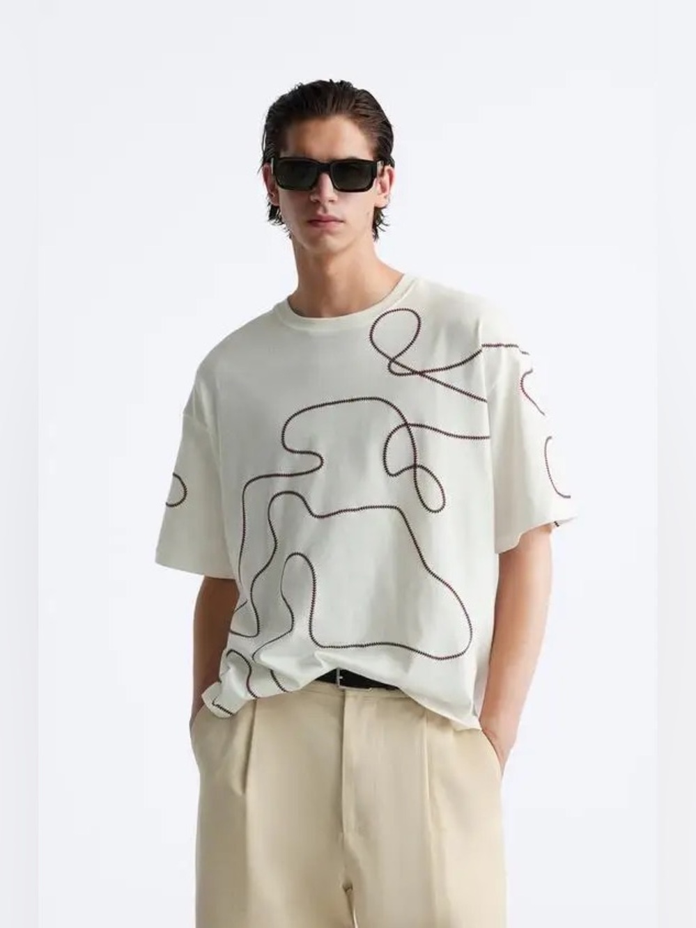 Zara Minimal White Graphic Crewneck T-Shirt, Size L